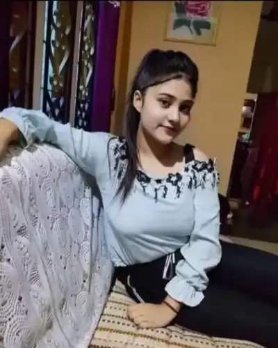 Call Girls Service in Mominpura