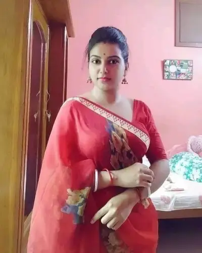 Escorts Mominpura